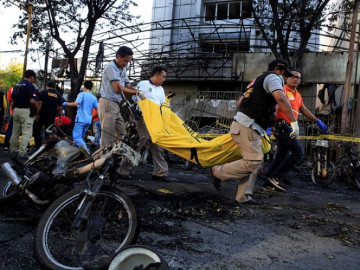Aumenta a 13 lista de muertos en Indonesia tras ataques contra cristianos