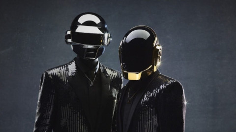 Francia festeja su independencia al ritmo de Daft Punk