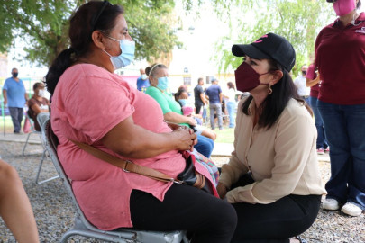 Carmen Lilia Canturosas inicia jornadas asistenciales "Con el corazón en tu Colonia" 