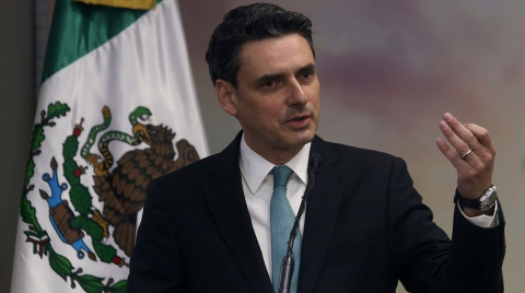 Presidente de la CRE responde a AMLO: “Ningún conflicto de interés”