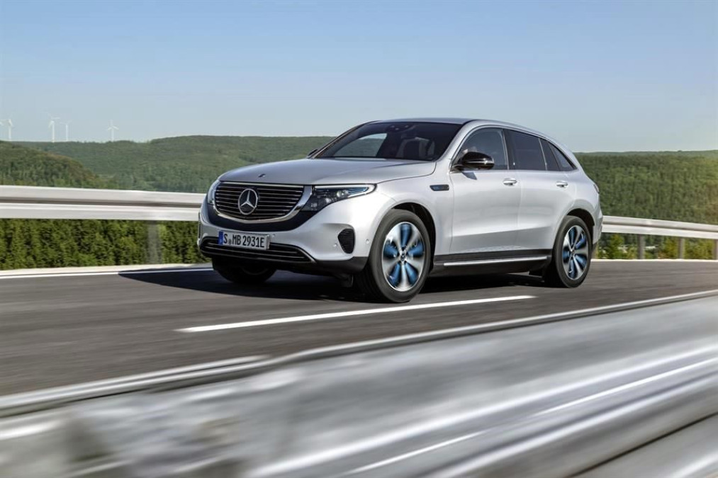 Mercedes-Benz apuesta por camioneta eléctrica