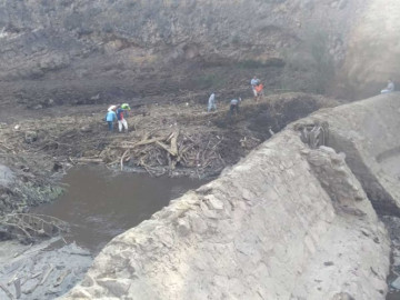 Van tres muertos por desborde de río en San Gabriel