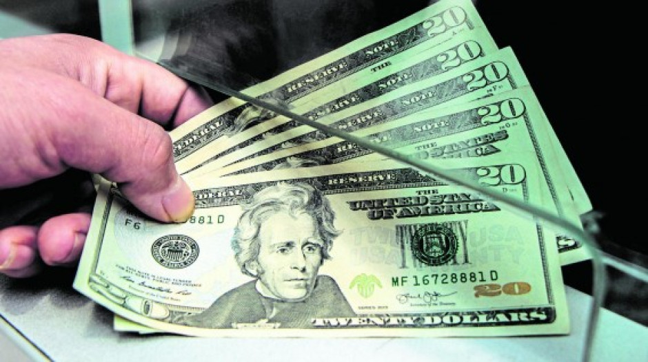 Dólar a la venta en 19.12 pesos