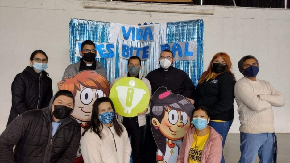 Celebran encuentro niñas y niños monaguillos