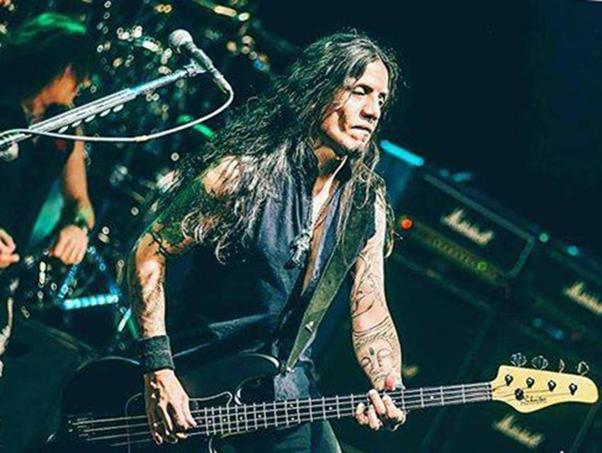 Guillermo Sánchez, bajista de Rata Blanca muere a los 42 años