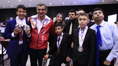 Entrega Américo Premio Estatal del Deporte 2023