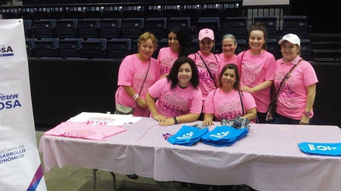 Realizan caminata "We're Stronger Together''