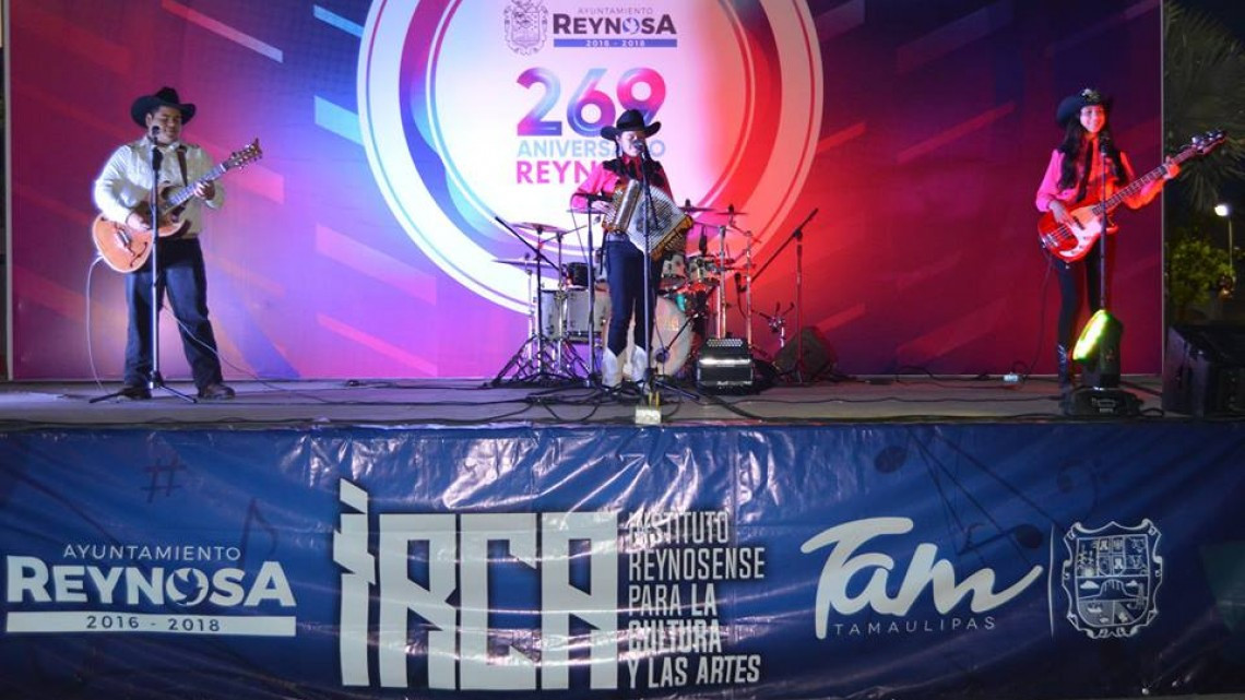 Realizan homenaje a Cornelio Reyna