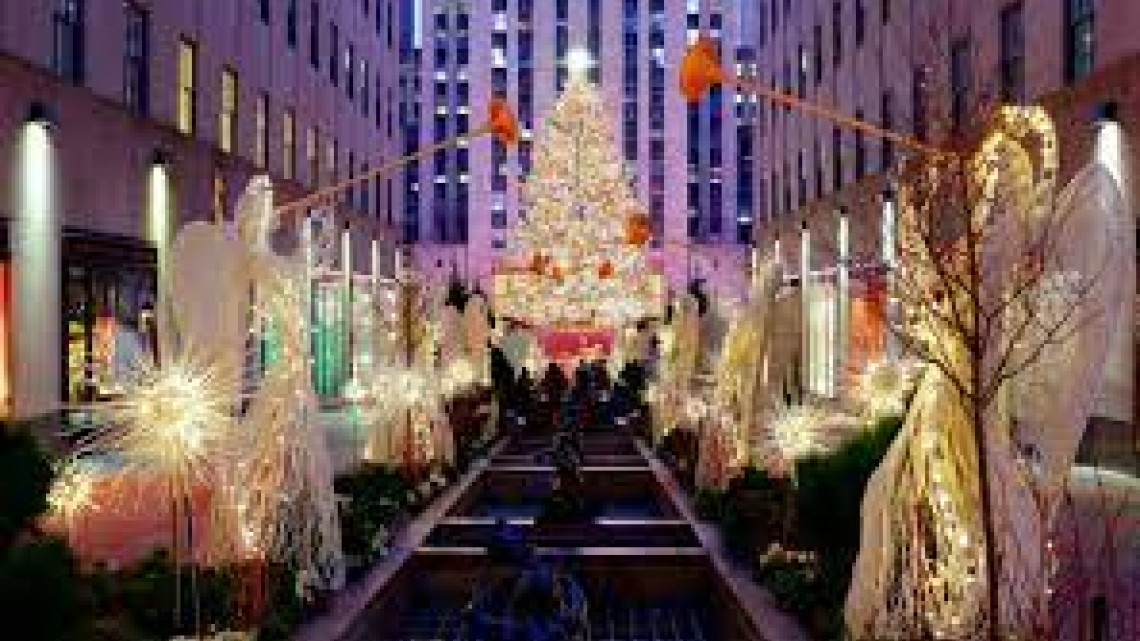 ¡Llegó la navidad! Encienden luces del tradicional árbol del Rockefeller