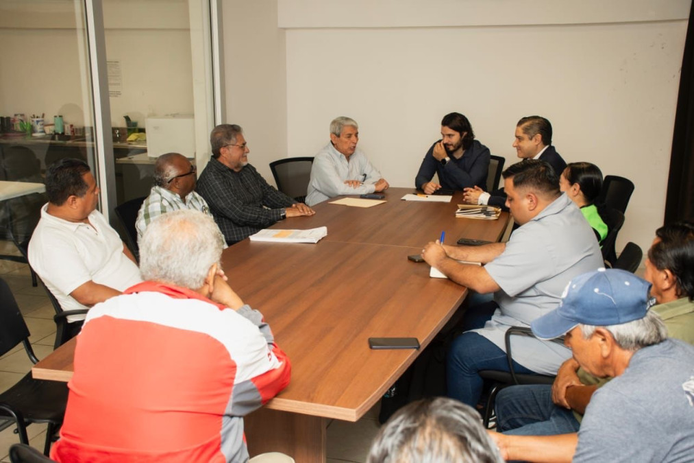 Se reúne secretario del Trabajo y Previsión Social con sindicatos del sector de la construcción