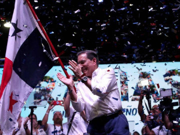 Felicita México a Laurentino Cortizo por su triunfo en Panamá