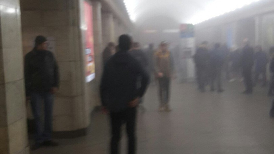 Reportan al menos 10 muertos en explosión en el metro de San Petersburgo