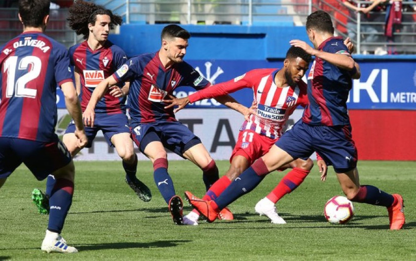 Atlético de Madrid sufre vence por la mínima a Eibar