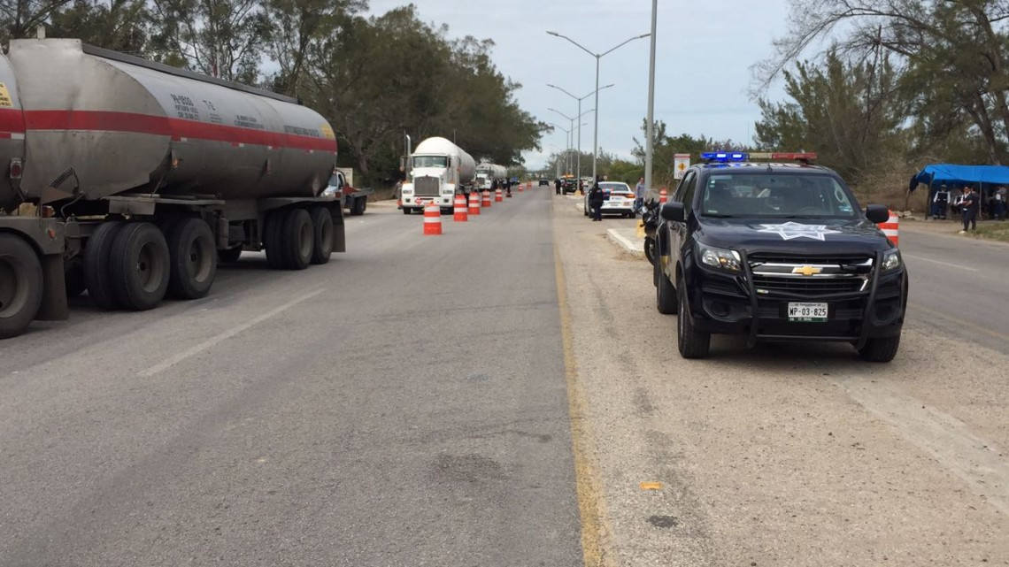 Multan a pipas por incumplir medidas de seguridad