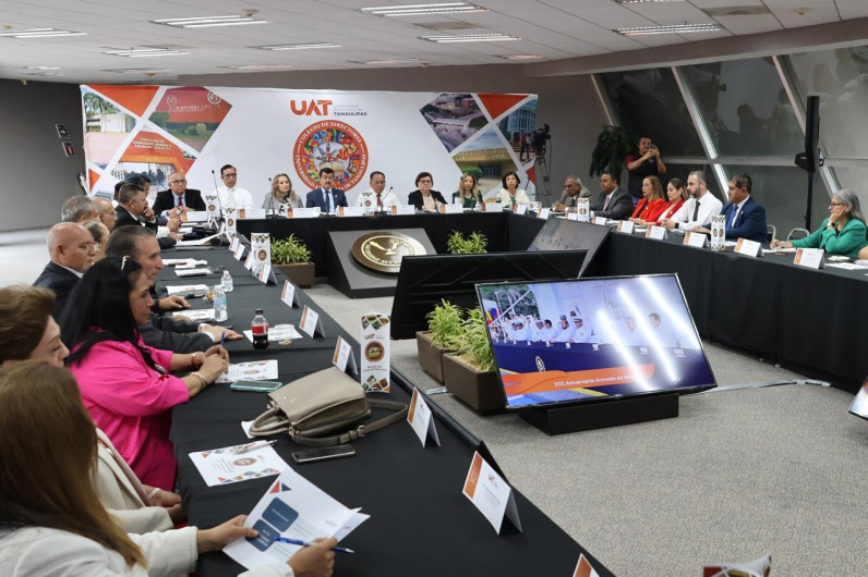 Da el rector comienzo a la agenda de eventos por el 75 aniversario de la UAT