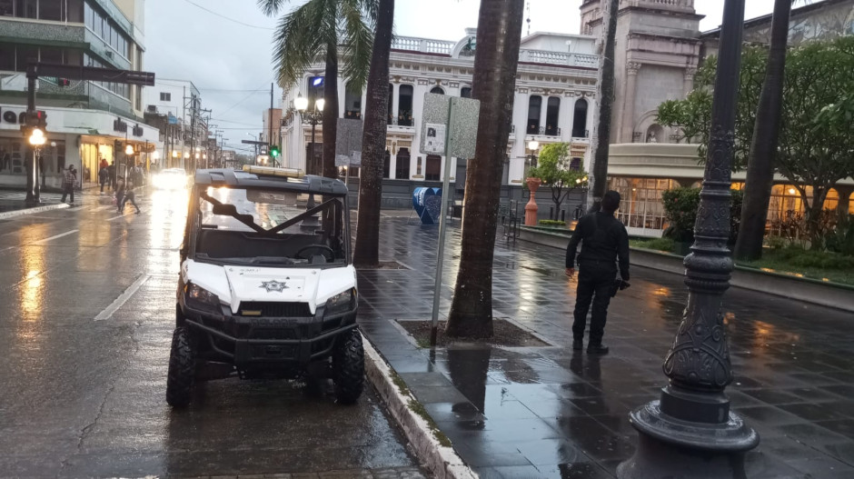 Guardia Estatal mantiene vigilancia tras desborde de Laguna del Carpintero