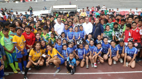 “Jugar un deporte, la mejor aportación a la paz de la ciudad”: Maki Ortiz