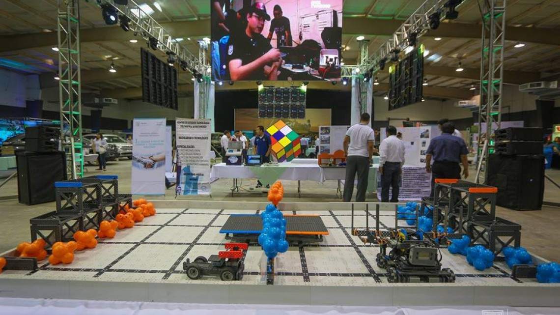 Matamorenses disfrutan del "Primer Magno Evento de Ciencia y Tecnología"