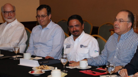 Planean trabajo en conjunto empresas, sociedad y alcaldes de zona conurbada