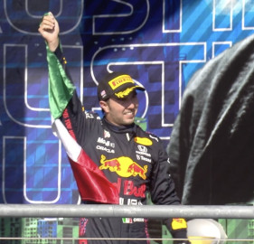 Checo Pérez y Verstappen se suben al podio en el US GP