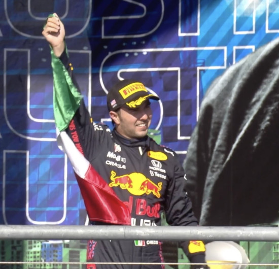 Checo Pérez y Verstappen se suben al podio en el US GP