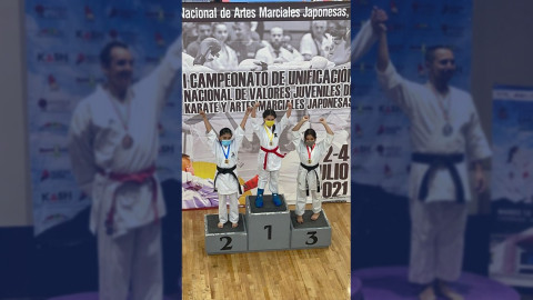 Karatecas riobravenses ganan pase a mundial de Rumania