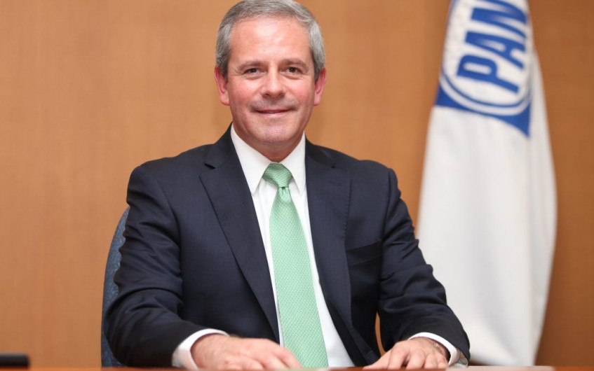 AMLO está mandando al diablo a las instituciones: Torres Cofiño