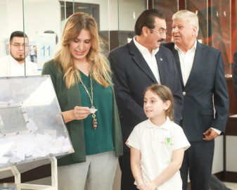 Gana una mujer Casa del Sorteo por pago de Predial