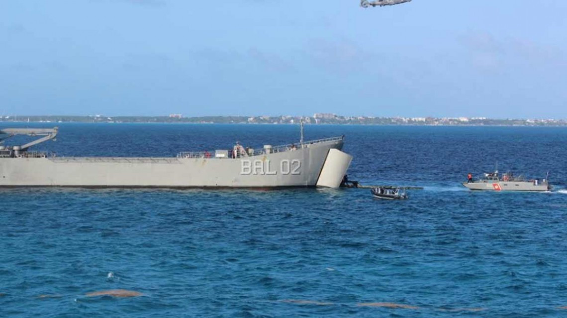 Así la Marina combate el sargazo en las costas de Quintana Roo