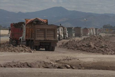 Construcción del NAIM continuará hasta que se revise el proyecto nuevamente