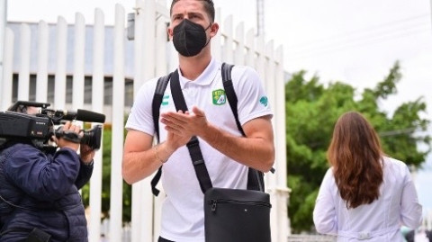 Santiago Ormeño presenta exámenes médicos con Chivas