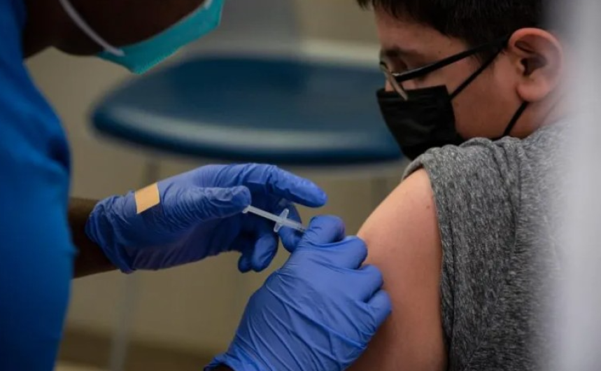 Autoriza Canadá uso de la vacuna contra el COVID-19 en niños de entre 5 y 11 años 