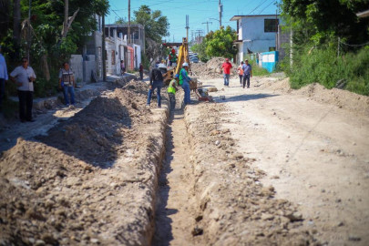 Pavimenta Gobierno de Carlos Peña Ortiz calle de La Amistad 