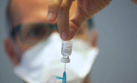 Pfizer planea entregar a México la mitad de las 400 mil vacunas contra COVID-19: AMLO 