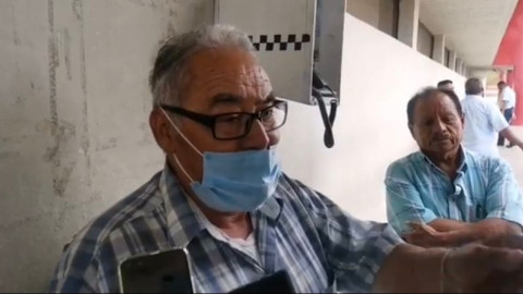 Taxistas advierten a Uber y Didi que llegarán a los golpes si entran a la central de autobuses