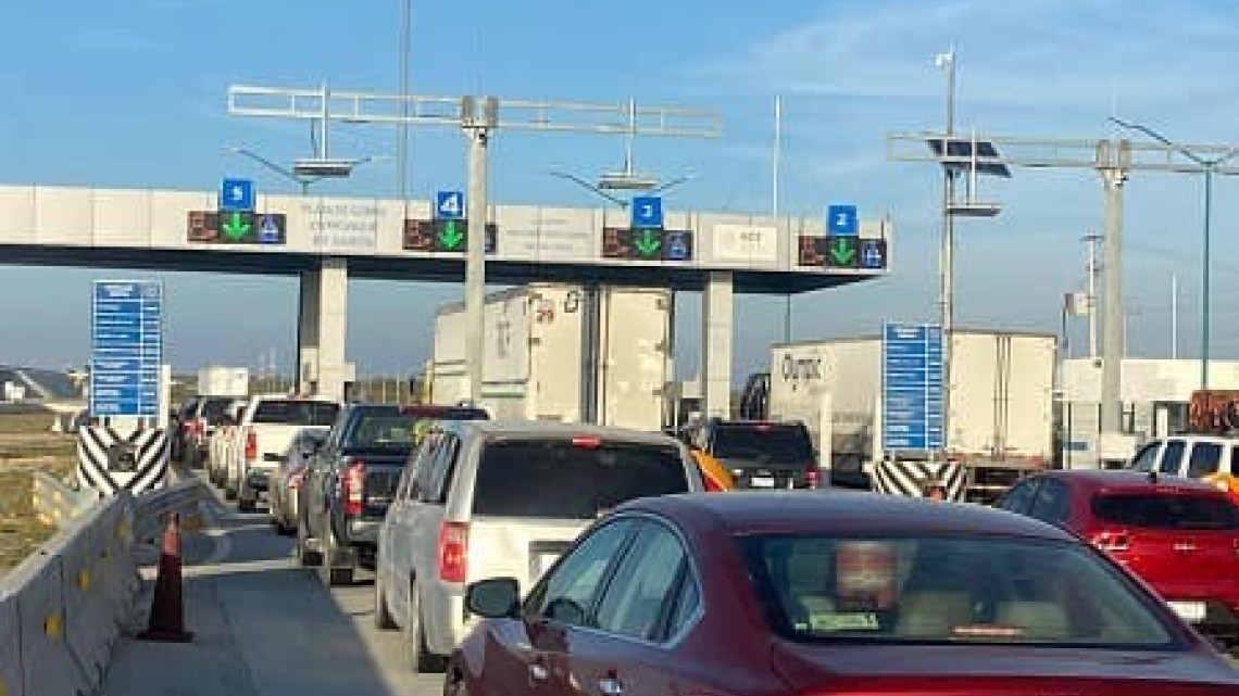 Capacidad de autopista de Nuevo Laredo ya fue rebasada, afirma regidor