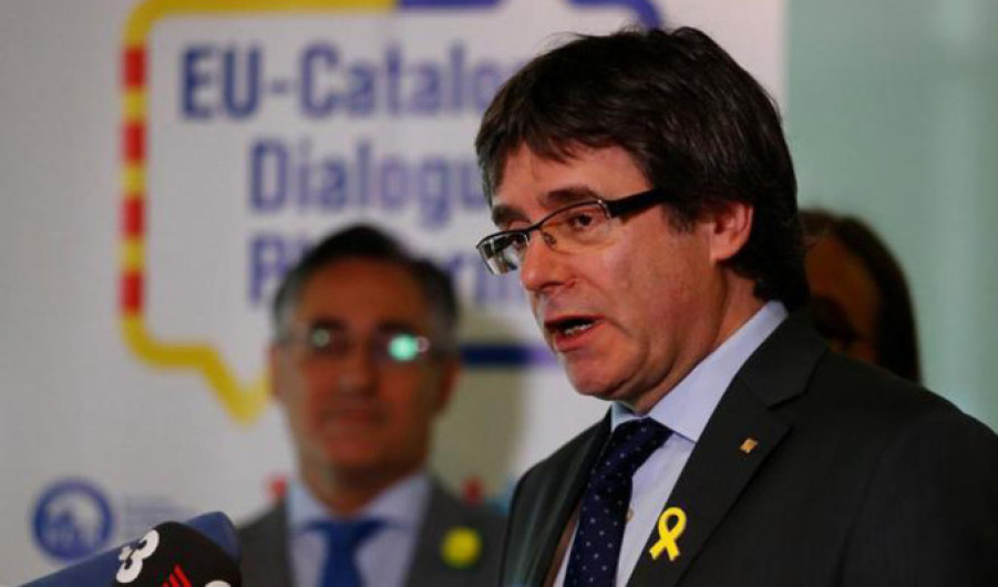 Rechaza tribunal solicitud de Puigdemont para asumir diputación