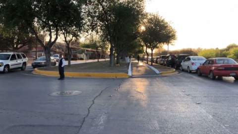 Se registran largas filas en el segundo día de vacunación contra el COVID-19 en Nuevo Laredo 