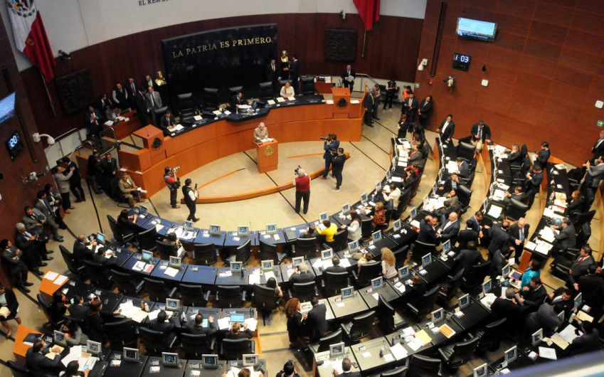 Senadores avalan en comisiones Reforma Laboral