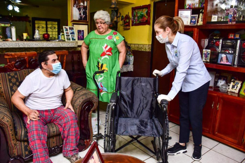 Beneficia DIF Reynosa con más sillas de ruedas