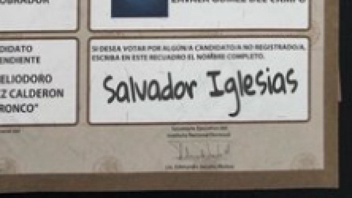 Los mexicanos hacen de las suyas en las boletas electorales