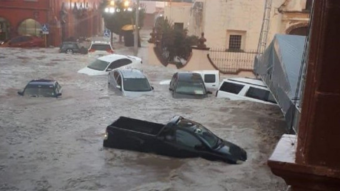 Matehuala es azotada por tromba, hay cuantiosos daños