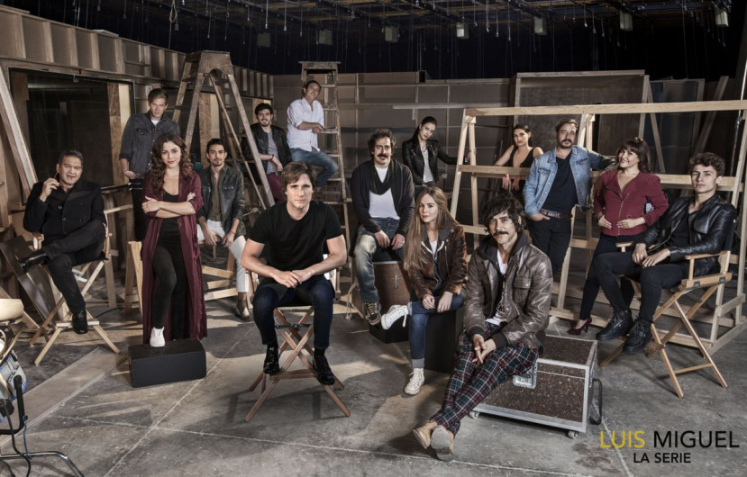 Netflix lanza imagen del elenco de la serie "Luis Miguel"