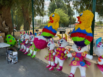 Aprovechan comerciantes afluencia en parques