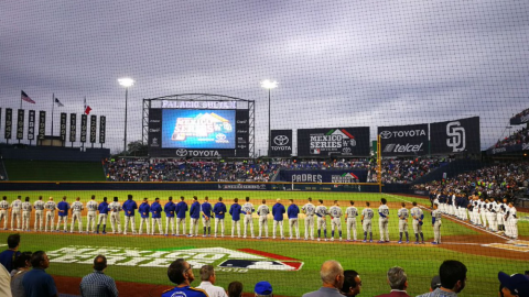 Dodgers vence a Padres 4-0 en el primer juego de la #MéxicoSeries