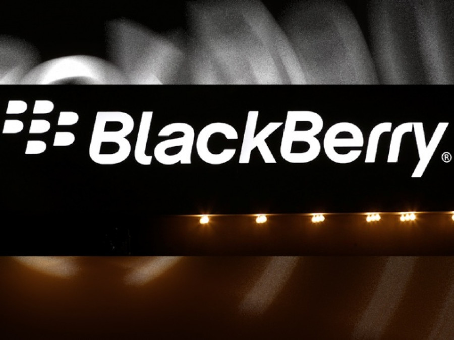 BlackBerry demanda a Facebook por patentes