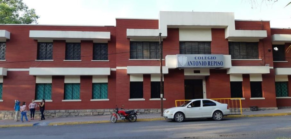 Padres de familia piden reducción en colegiaturas del 50 % durante contingencia 