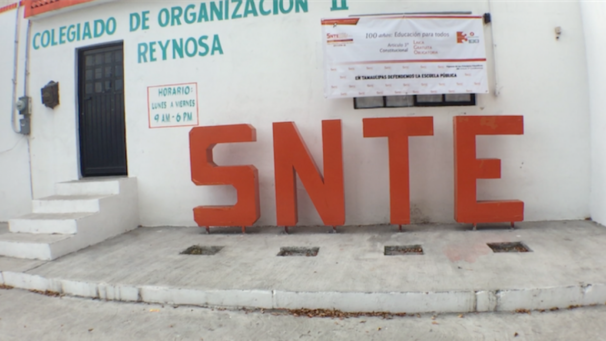 Piden maestros solución a conflicto en Secundaria 13 de Reynosa