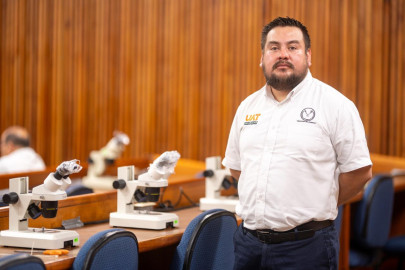 Estudia la UAT nuevos métodos de combate a la garrapata