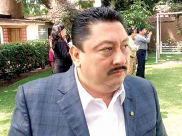 Realizan exhumación y necropsia a 4 bebés de Morelos